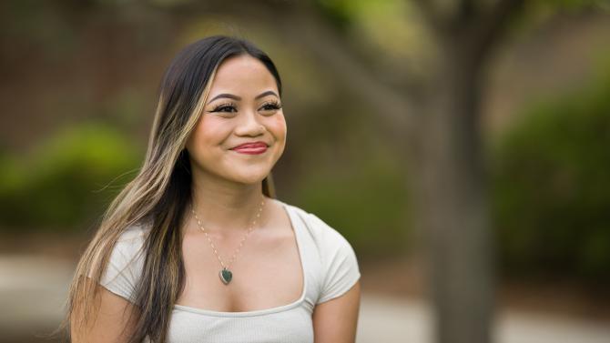 A headshot of Roselyn Romero